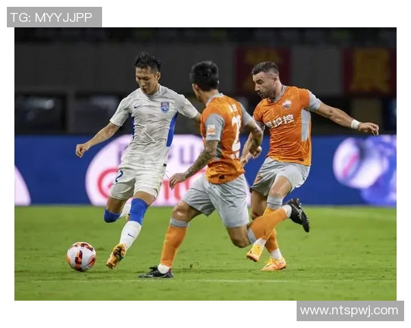 赛后分析：深圳足球队与武汉足球队的表现与状态对比解析