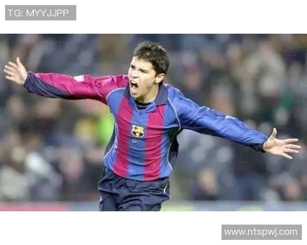 足球明星们的情感风波揭秘：那些沉迷美色的传奇球员故事