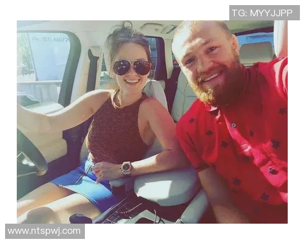 康纳与足球明星畅谈梦想与挑战的精彩对话